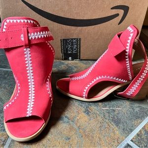 Very Volatile Los Angeles | RED BUCKLE PEEP TOE HEELS